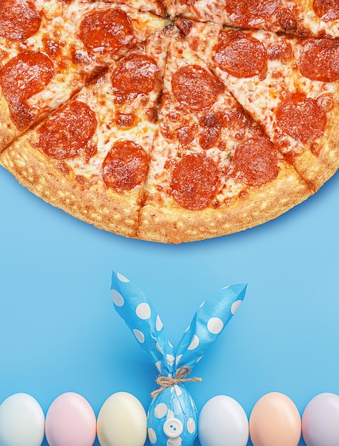 Banner de promoção de pizza de páscoa pizza e ovos de páscoa