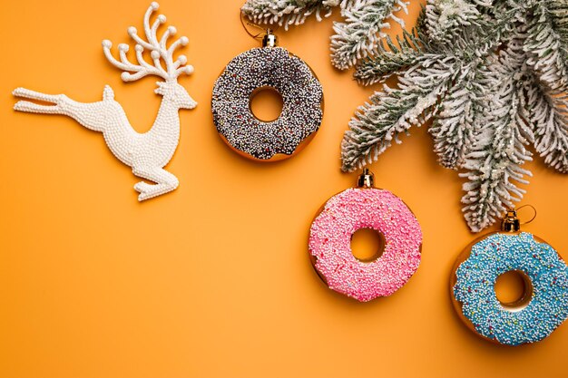 Banner de navidad con donut de juguete