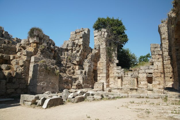 Baño en la ciudad antigua de Perge en Antalya Turkiye