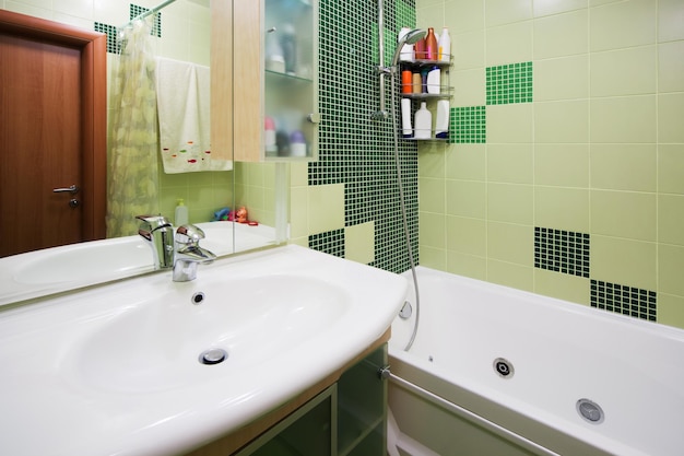 baño verde