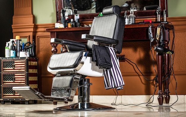 Barbershop-Sessel, moderner Friseur und Friseursalon, Herrenfriseursalon