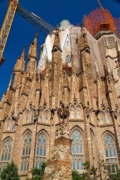 BARCELONA SPANIEN 23. Mai La Sagrada Familia die beeindruckende Kathedrale, entworfen von Gaudi, die seit dem 19. März 1882 gebaut wird und am 23. Mai 2011 in Barcelona, Spanien, noch nicht fertig ist