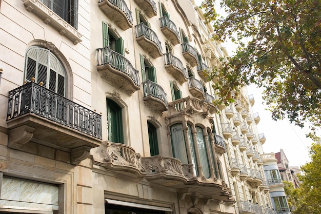 Barcelona Spanien Allgemeine Straße und Gebäudeansicht von Barcelona-Straßen.