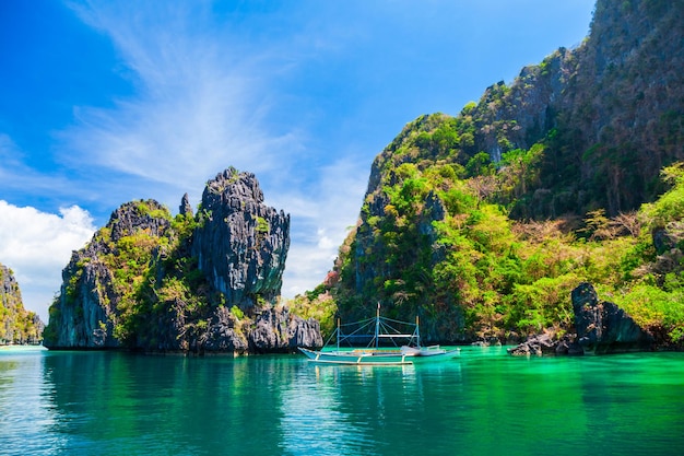 Foto barco bangka en el nido filipinas