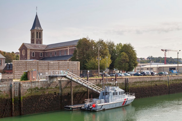 Barco da gendarmeria em Dieppe