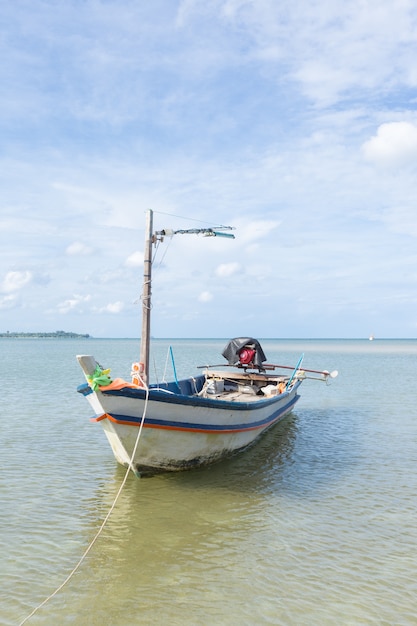 Foto barco de pesca pequeno