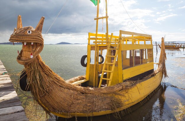 Barco em Titicaca