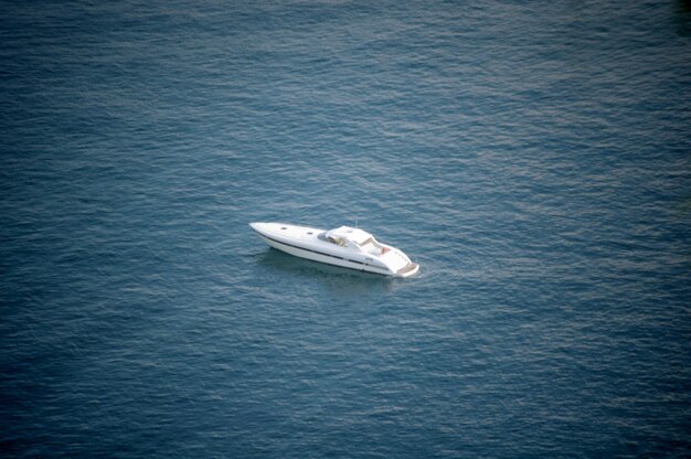 Barco en el mar