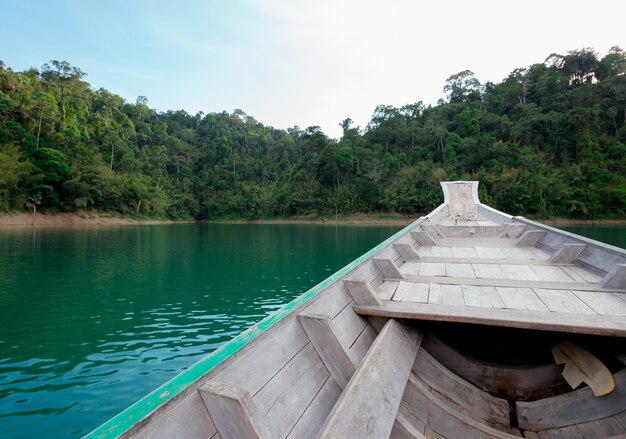 Barco no rio