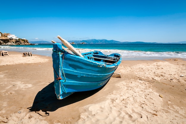 Barco en la playa