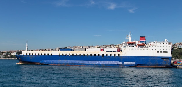 barco de transbordo rodado