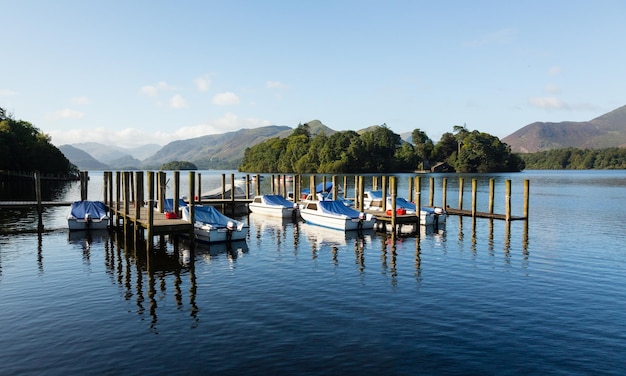 Barcos en Derwent Water en Lake District