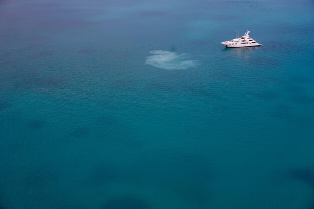 Barcos en el mar