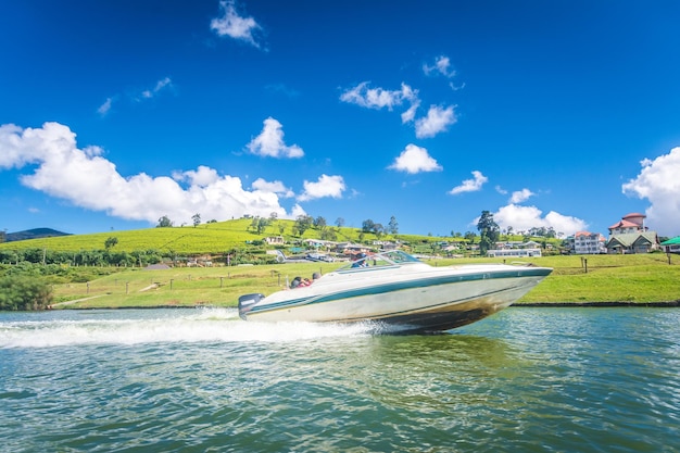 Barcos no lago gregory em nuwara eliya, sri lanka