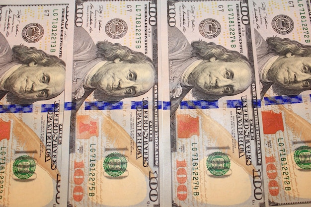 Bargeld in Hundert-Dollar-Banknoten