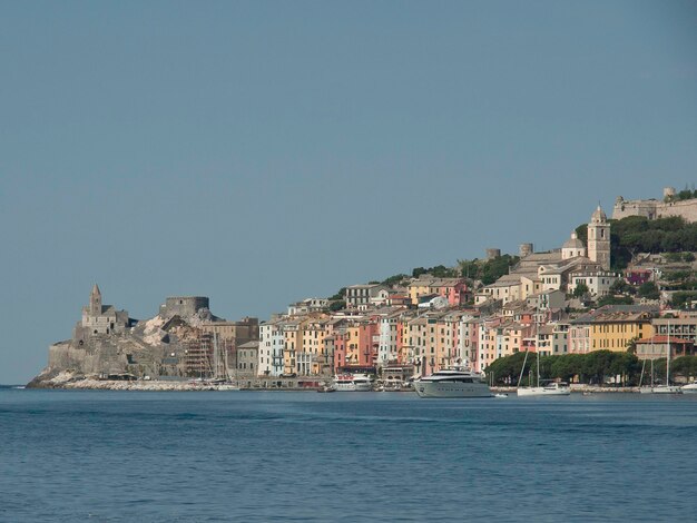 Foto bari y las cinco tierras en italia