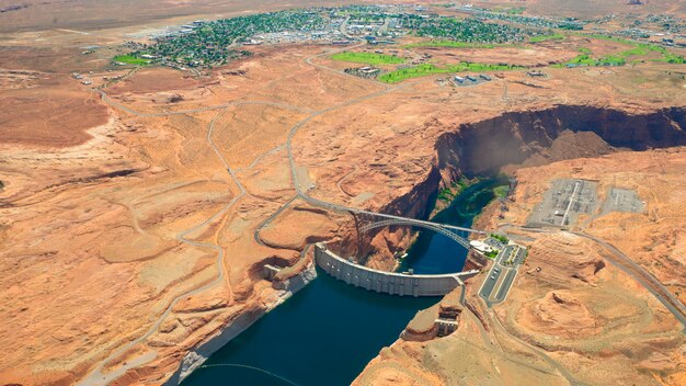 Foto barragem de glen canyon