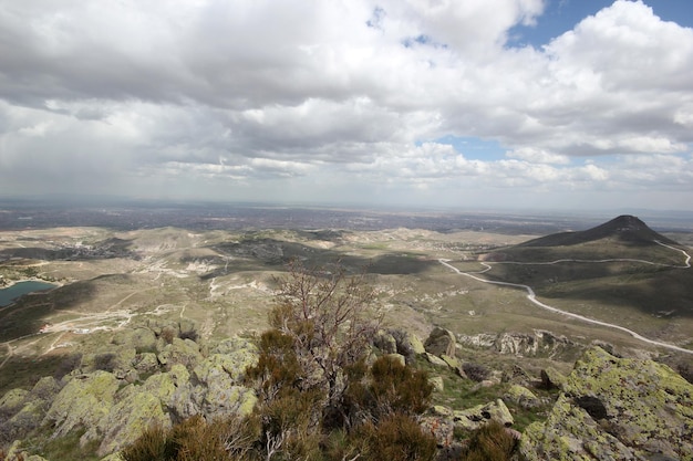 Barragem de sille e a cidade de konya