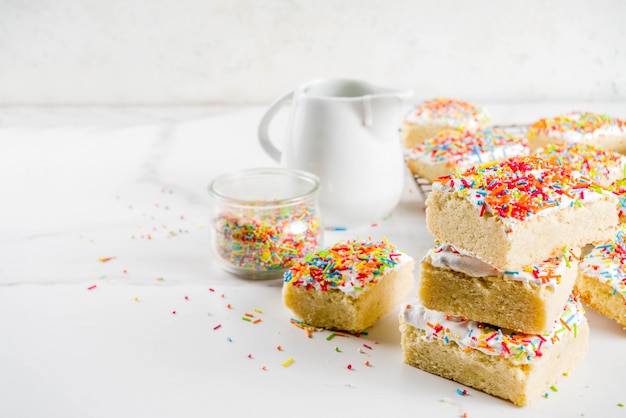 Barras de galletas de azúcar esmeriladas