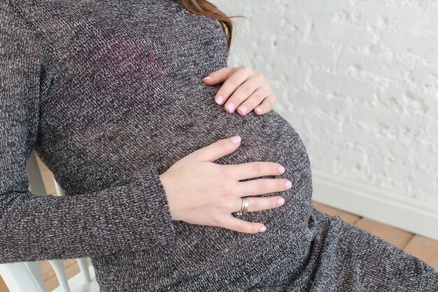 Barriga de fêmeas grávidas