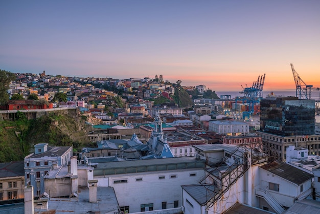 Foto el barrio histórico de valparaíso en chile