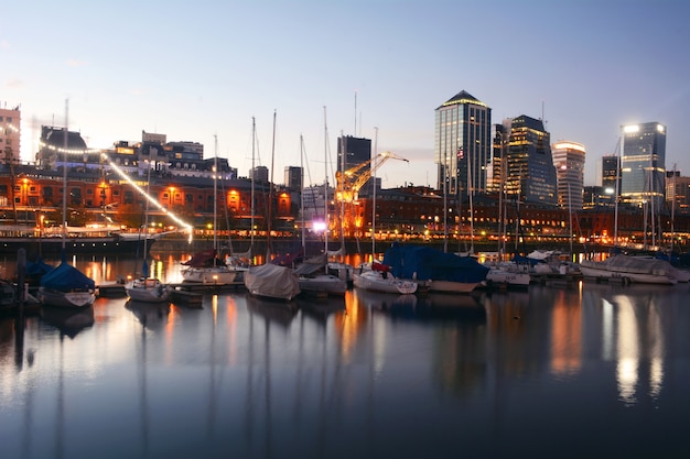 Barrio de Puerto Madero en Buenos Aires.