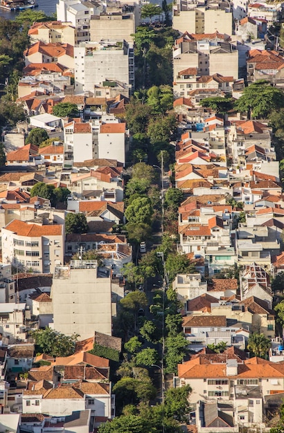 Barrio de Urca visto desde la cima de la colina de Urca en Río de Janeiro, Brasil