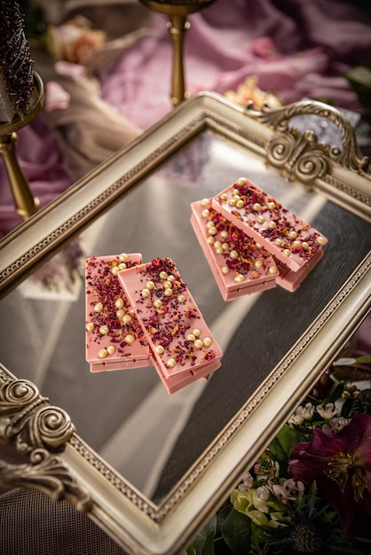 Barritas de chocolate con fruta liofilizada