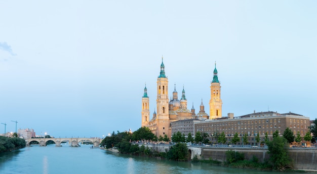 Basílica de zaragoza, espanha