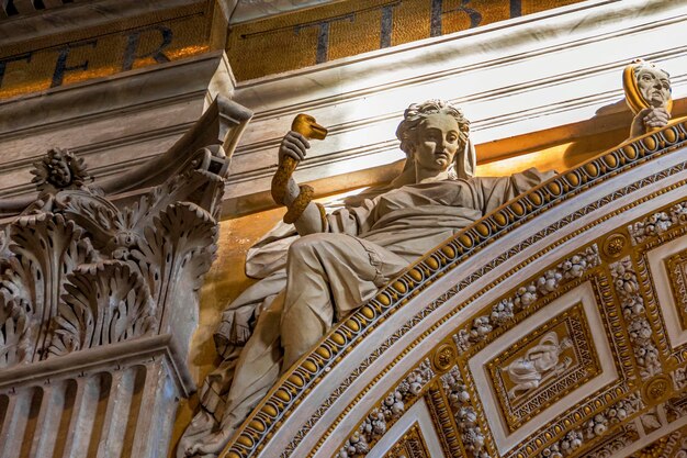 Basílica de San Pedro en el Vaticano Roma