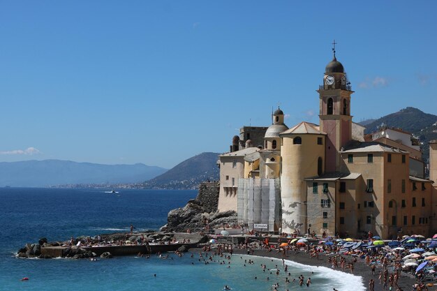 Basílica de Santa María Asunta vista de la playa