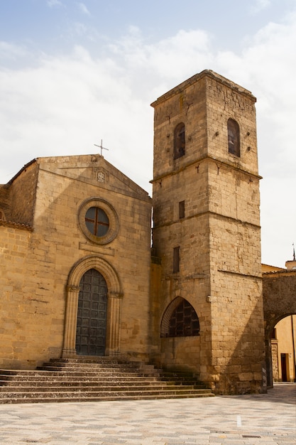 Basilika San Leone, Assoro