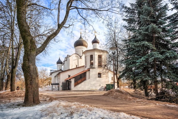 Basilius-Kirche auf dem Hügel in Pskow