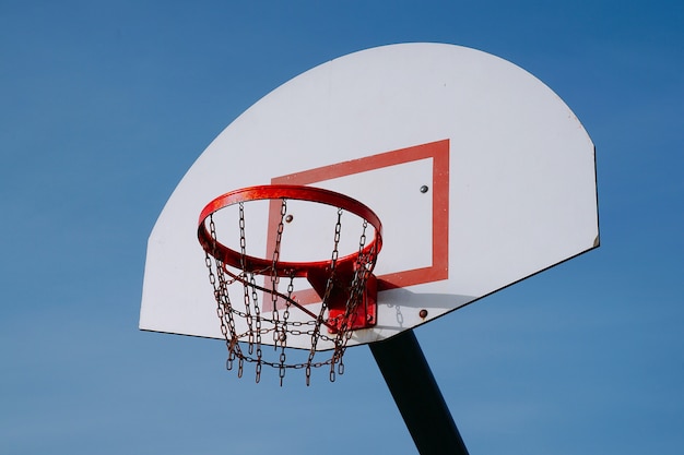 Basketball auf der Straße