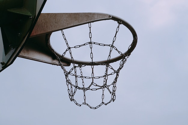 Basketball-Sport auf der Straße