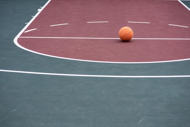 Basquete na linha de lance livre