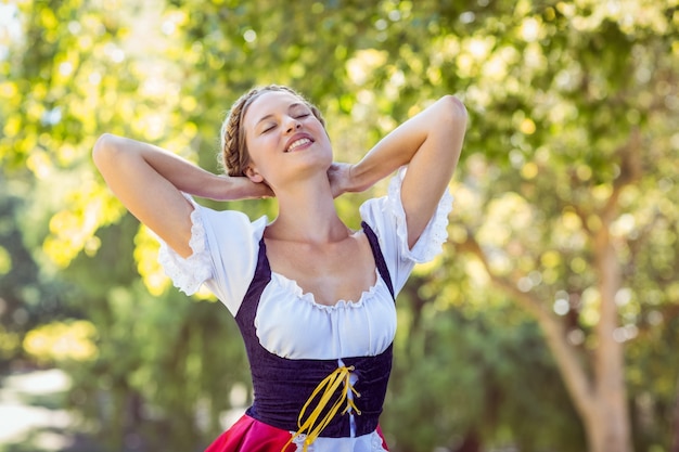 Bastante mais oktoberfest loira relaxante no parque