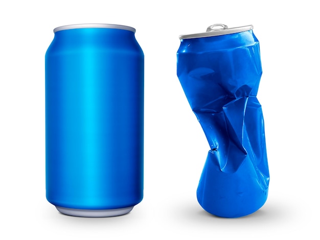 Basura de lata de cerveza y soda en blanco vacía arrugada Lata de chatarra triturada puede reciclar aislado sobre fondo blanco
