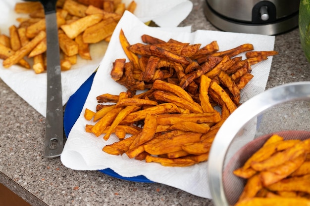 Batata doce frita pronta para comer