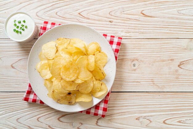 Batata frita com molho de creme azedo