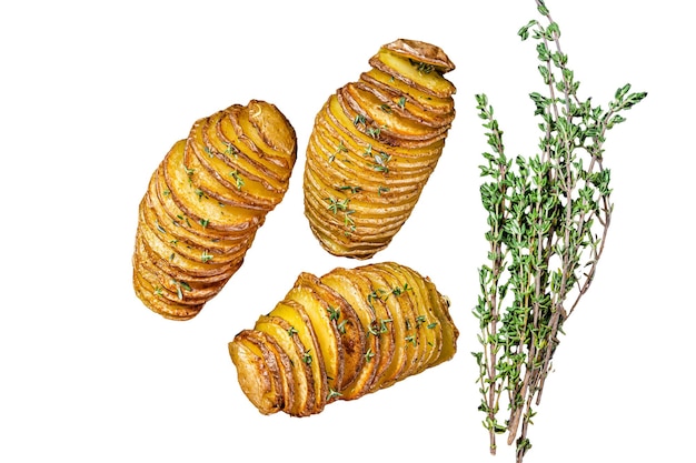 Batata Hasselback caseira tradicional americana com ervas frescas Com fundo branco isolado