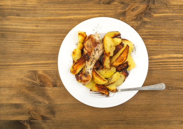 Batatas fritas com coxinha de frango