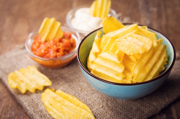 Batatas fritas com molho