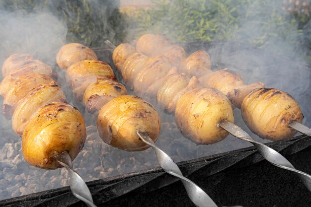 batatas grelhadas na grelha