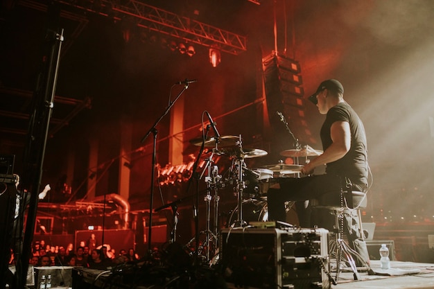 Baterista en un concierto de rock