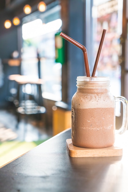 Batido de chocolate (milkshake) com jar