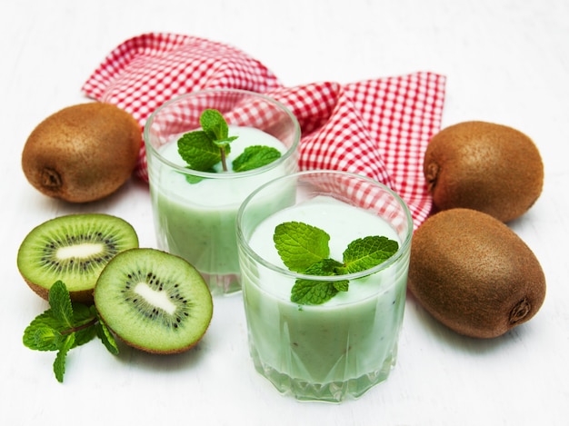 Batido De Kiwi En Vidrio