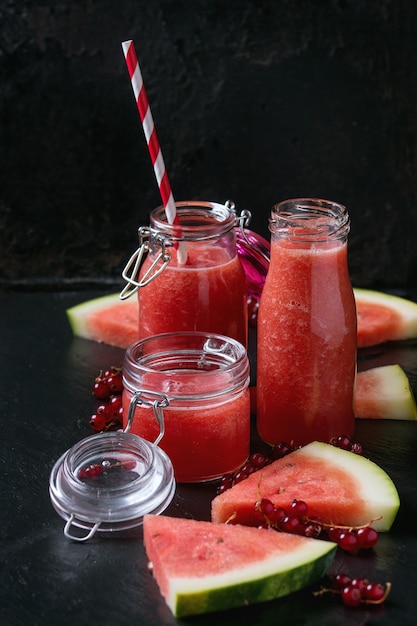 Batido de sandía y grosella roja