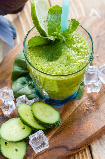 Batido de verduras verde