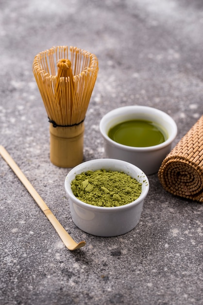 Batidor de té y bambú Matcha